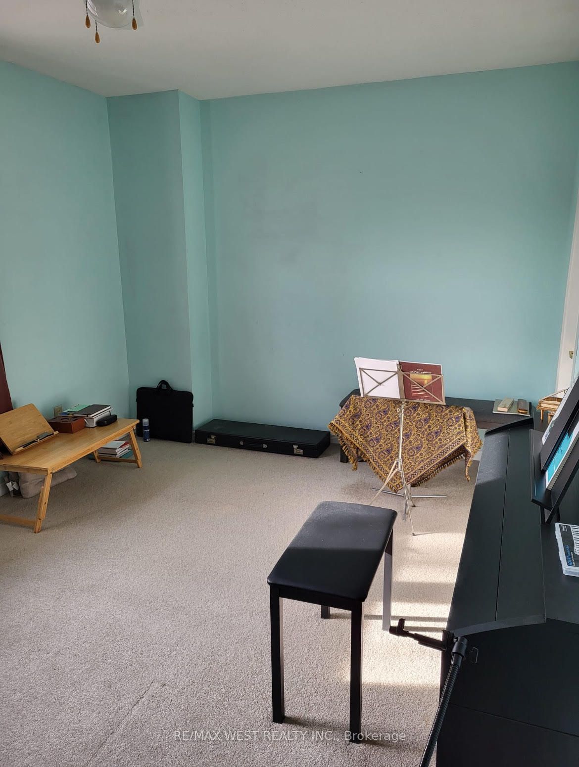 953 Lancaster Drive Property Photo 21