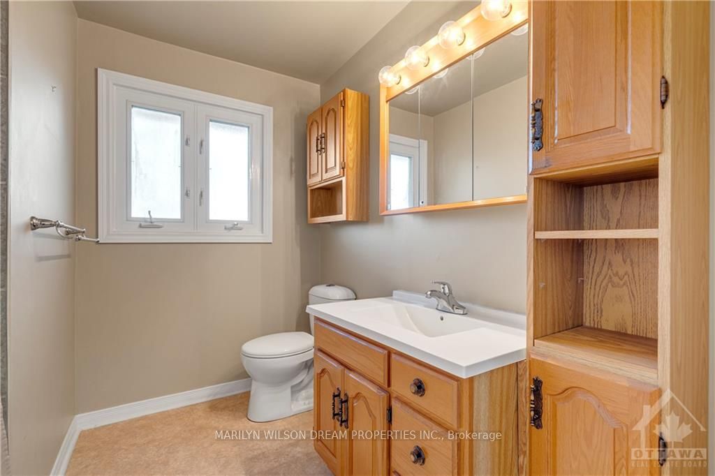 17 Domus Crescent Property Photo 17