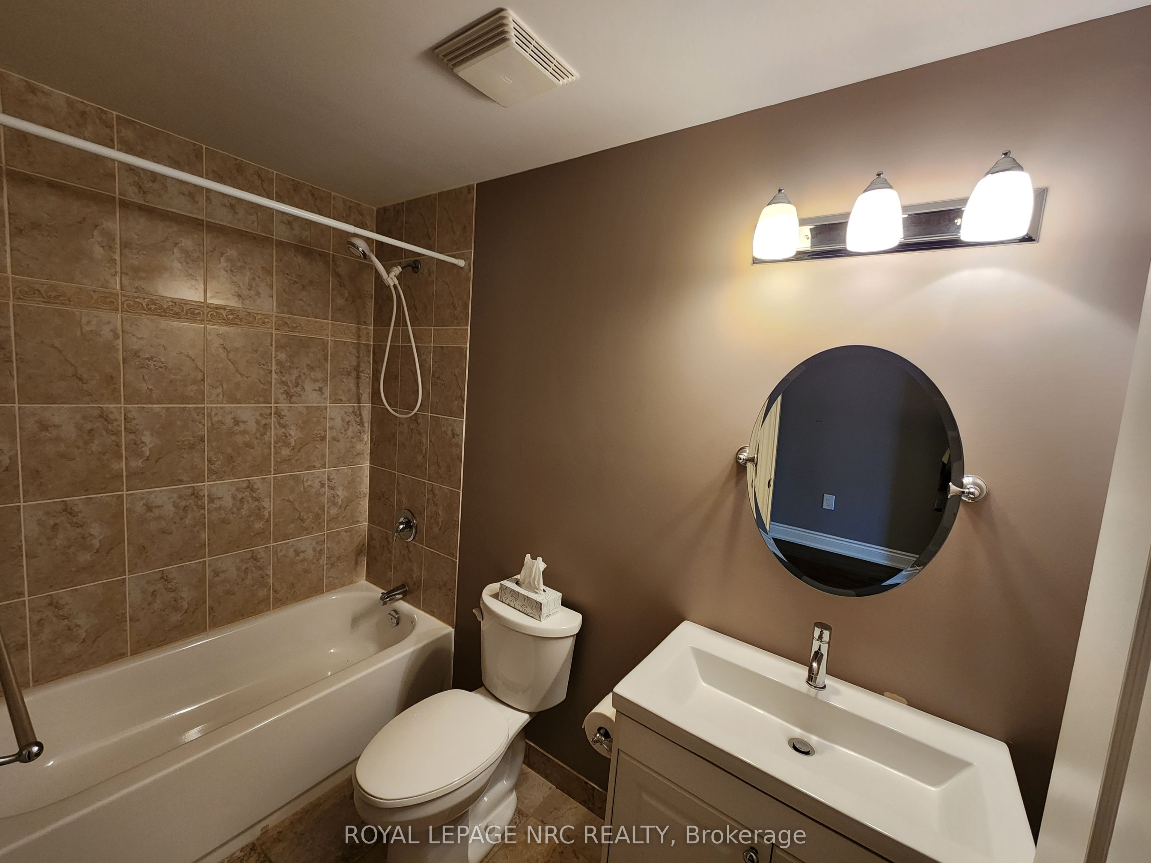 #328 - 8111 Forest Glen Drive Property Photo 8