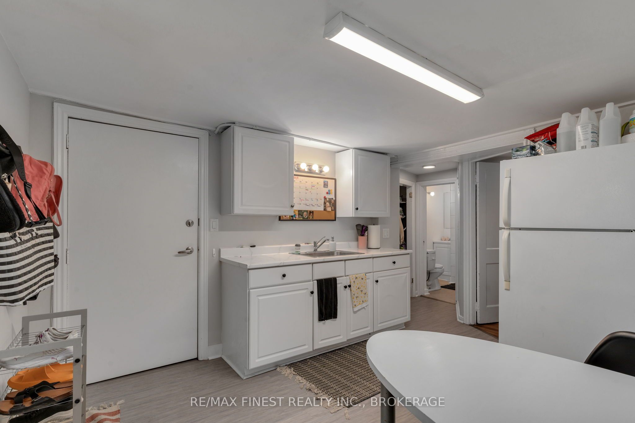 325 Sydenham Street Property Photo 22