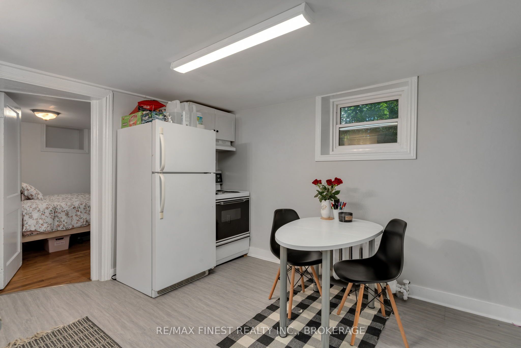 325 Sydenham Street Property Photo 23