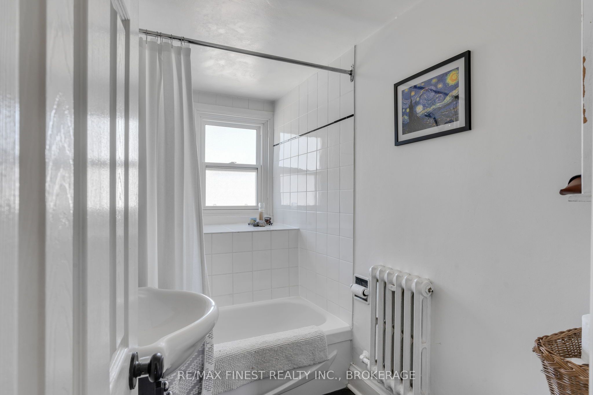 325 Sydenham Street Property Photo 26