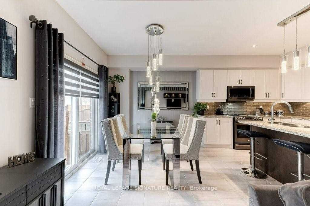 #25 - 120 Vineberg Drive Property Photo 8