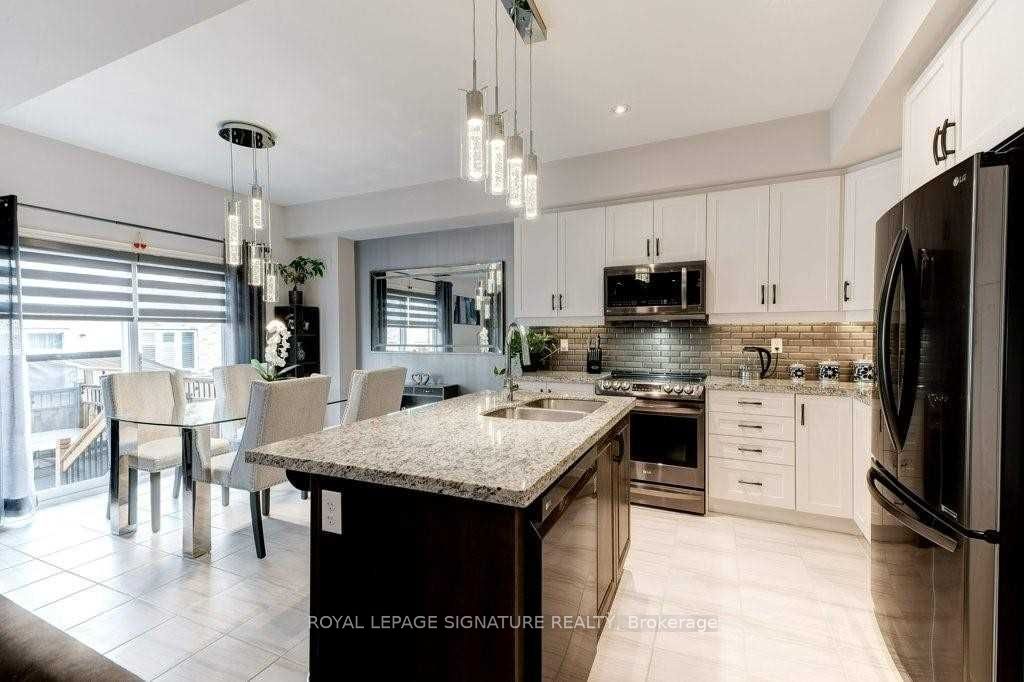 #25 - 120 Vineberg Drive Property Photo 10