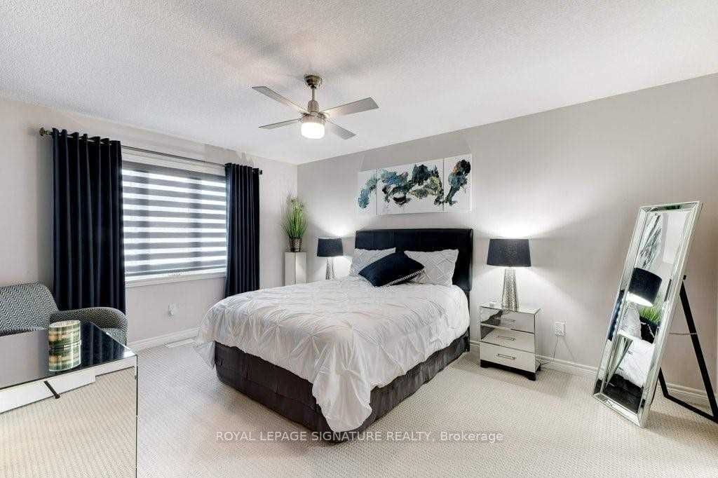 #25 - 120 Vineberg Drive Property Photo 12