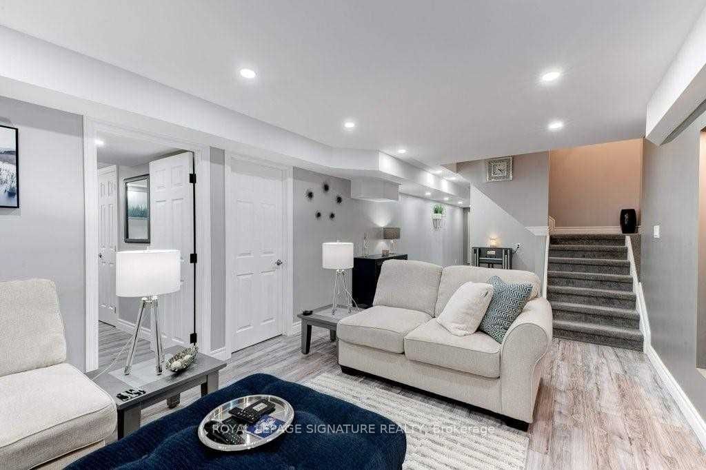 #25 - 120 Vineberg Drive Property Photo 20