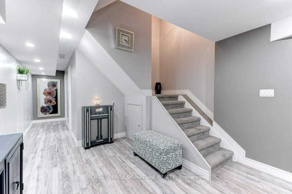 #25 - 120 Vineberg Drive Property Photo 21
