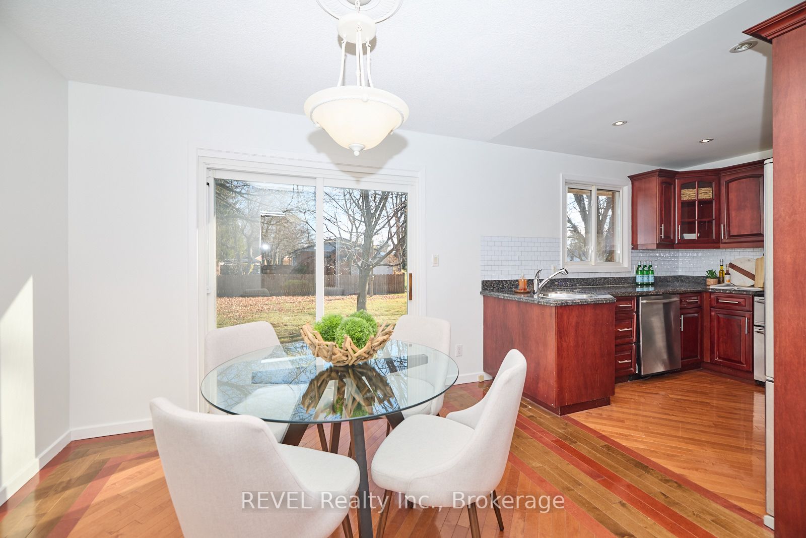 1112 Kennedy Drive Property Photo 6