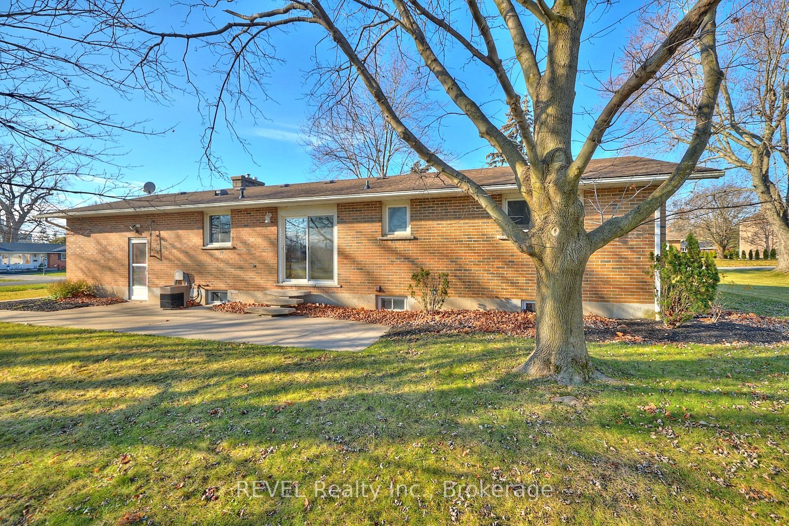 1112 Kennedy Drive Property Photo 23