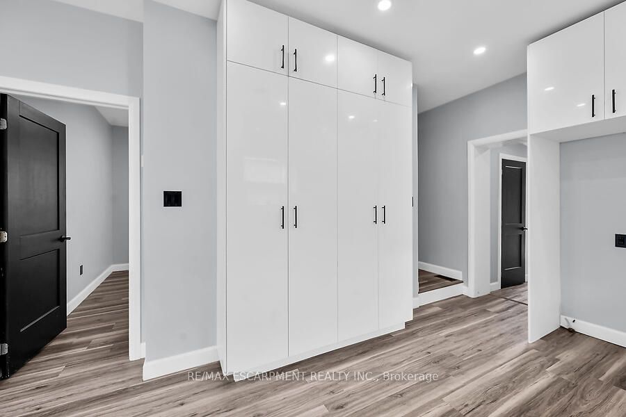 16 Webling Street Property Photo 16