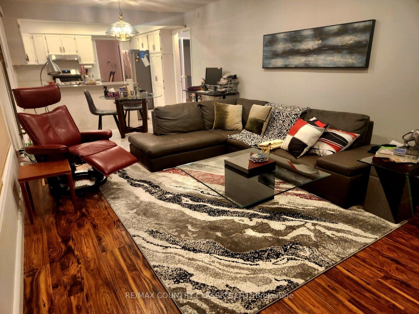 1210 Summit Drive Property Photo 3