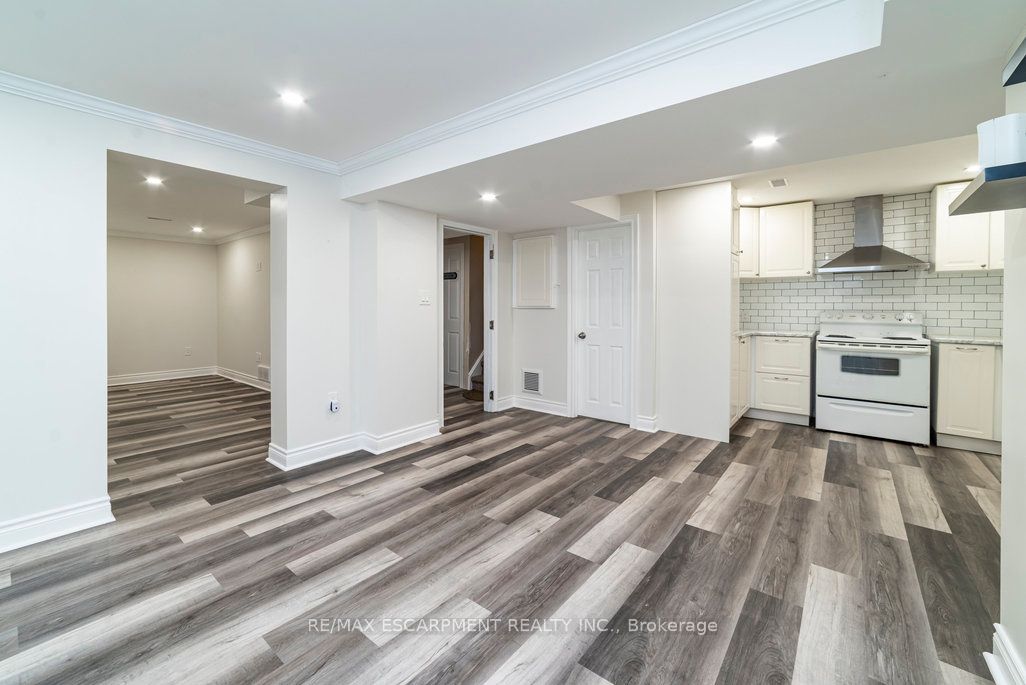 #lower - 3215 Cemetery Road Property Photo 7