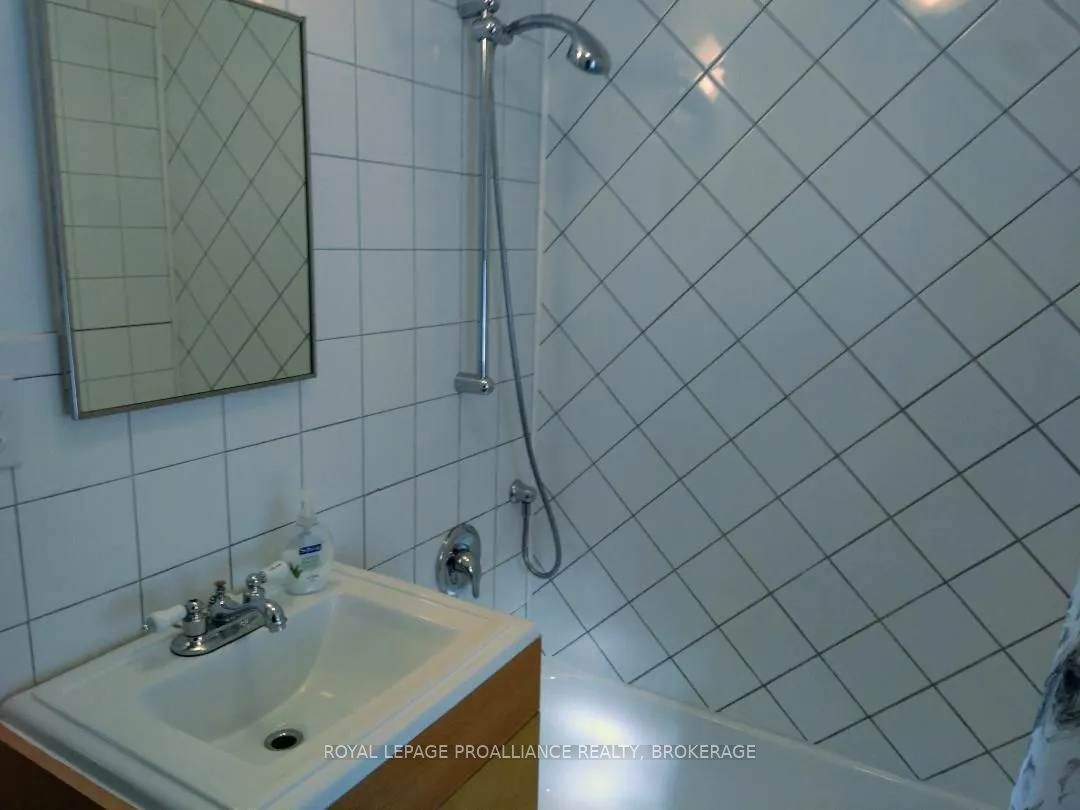 390 Division Street Property Photo 12
