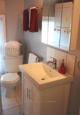 390 Division Street Property Photo 21