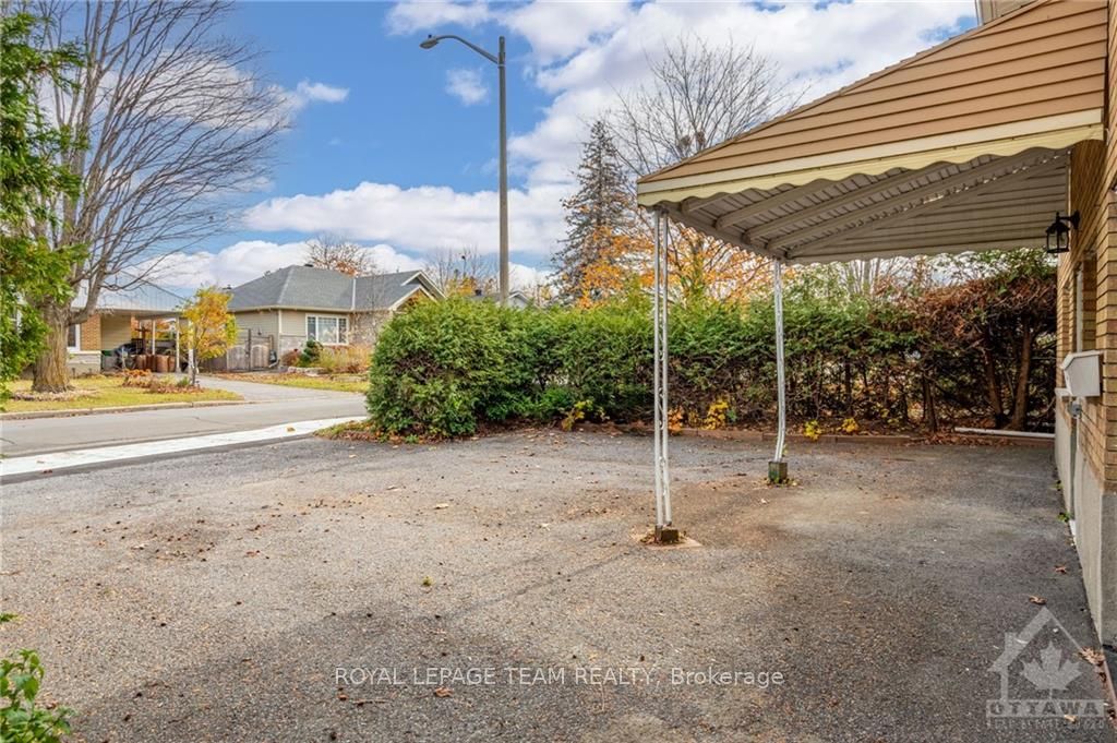 2196 Lenester Avenue Property Photo 2