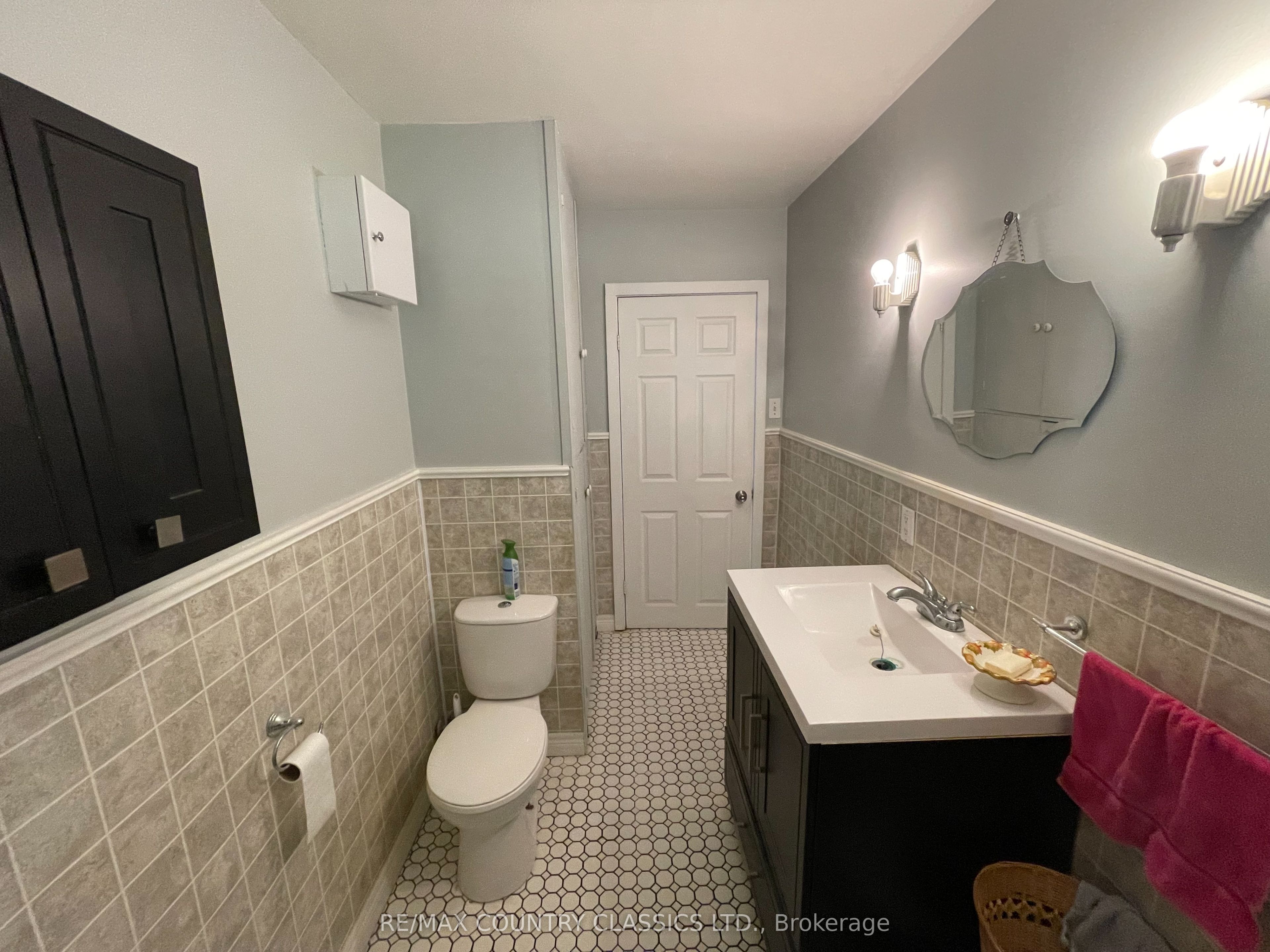 45 Wollaston Lk Road Property Photo 26