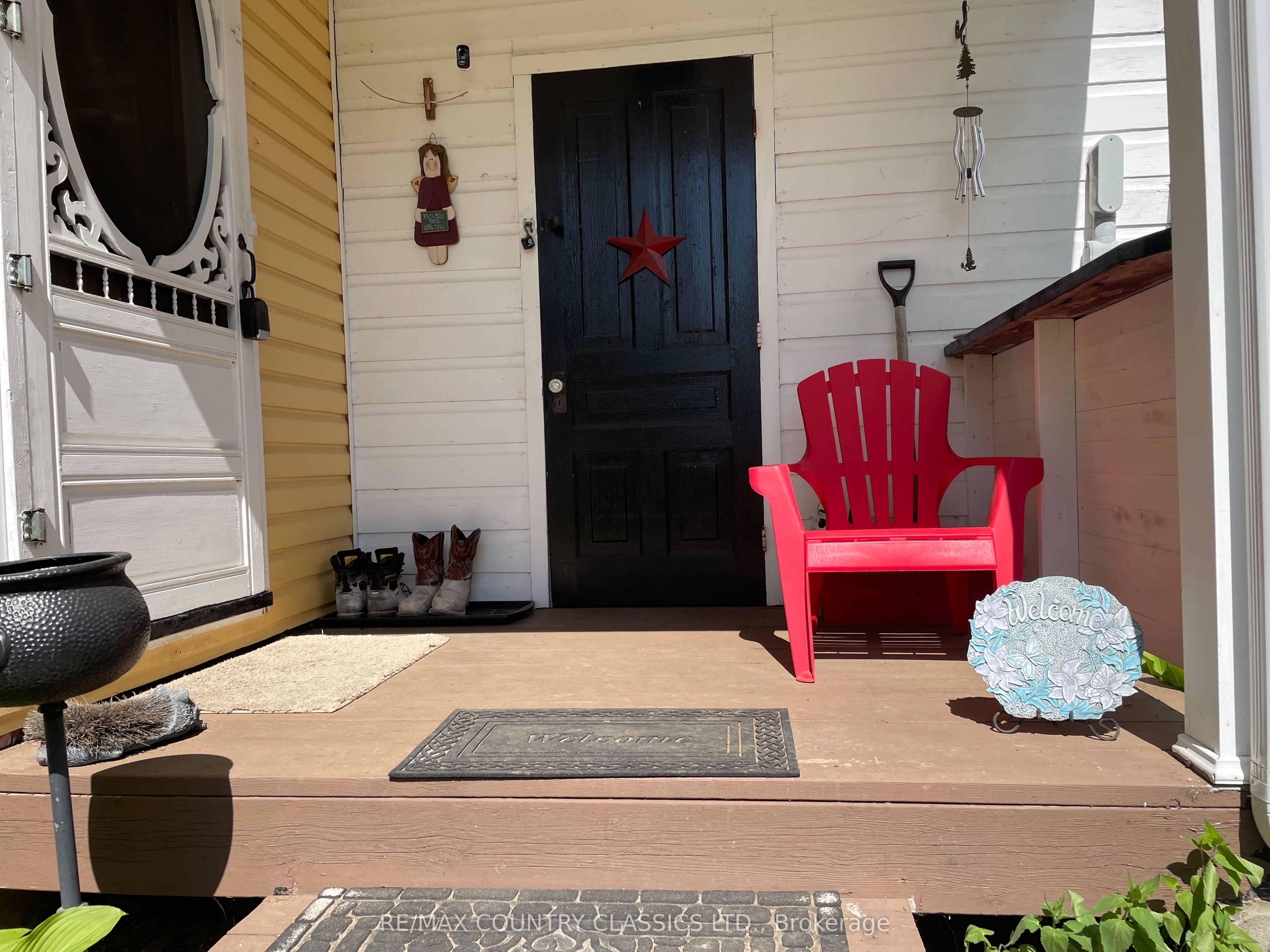 45 Wollaston Lk Road Property Photo 32