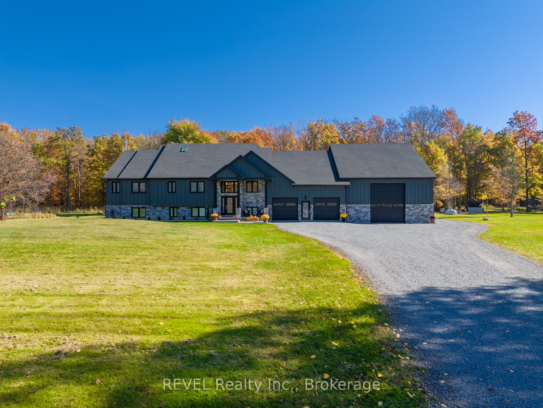 50851 O'reillys Road Property Photo 2