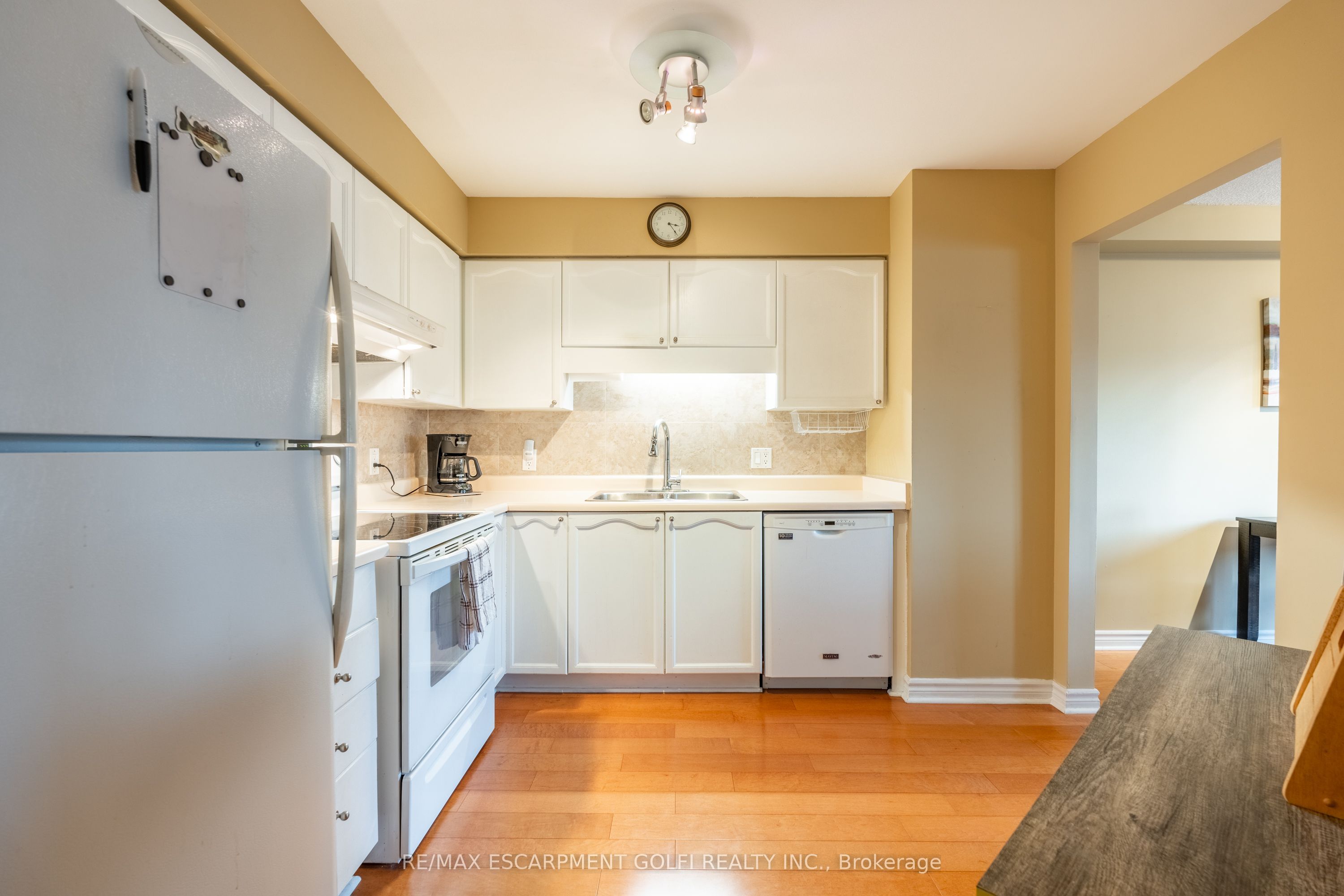 53 Myrtle Avenue Property Photo 8