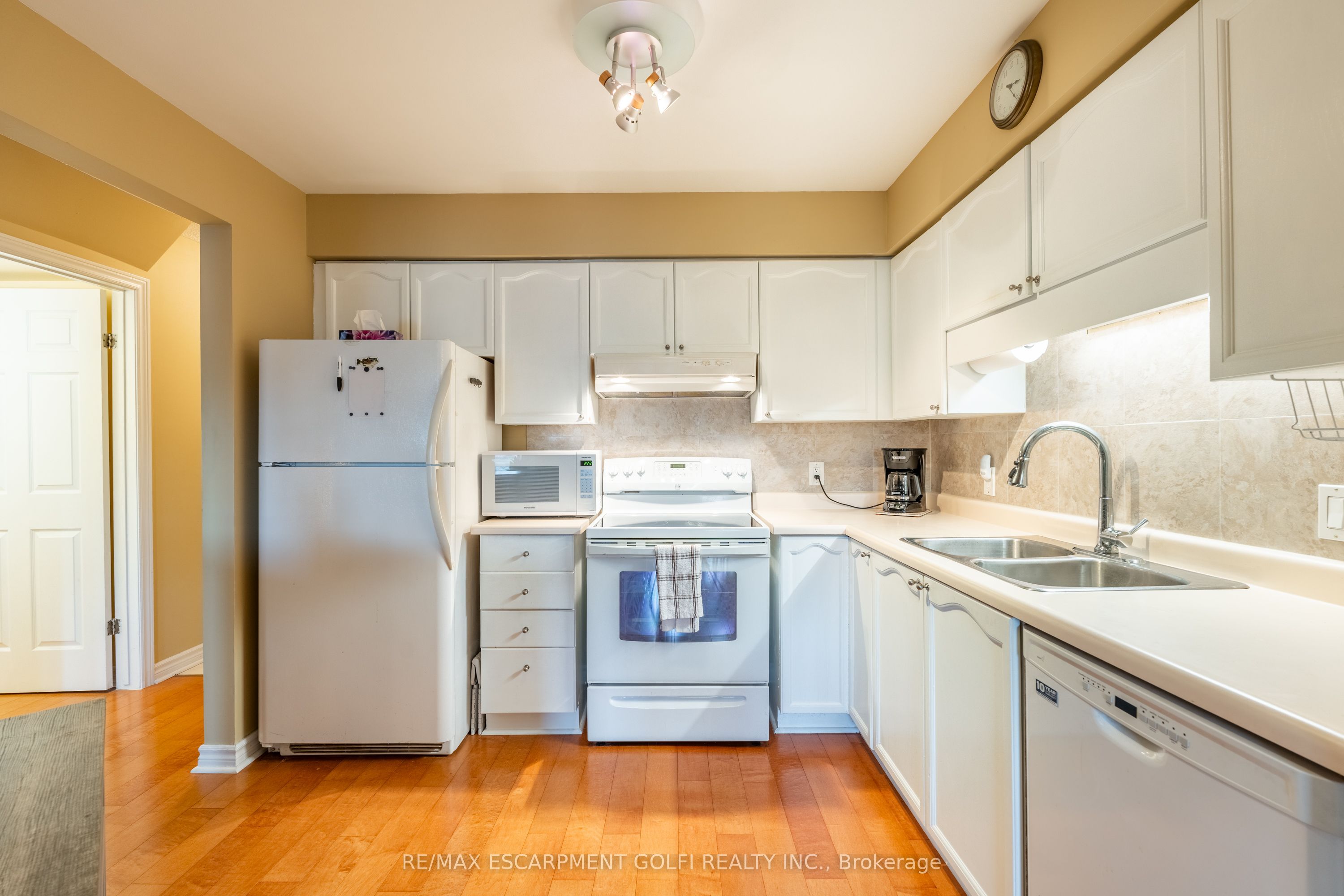 53 Myrtle Avenue Property Photo 9
