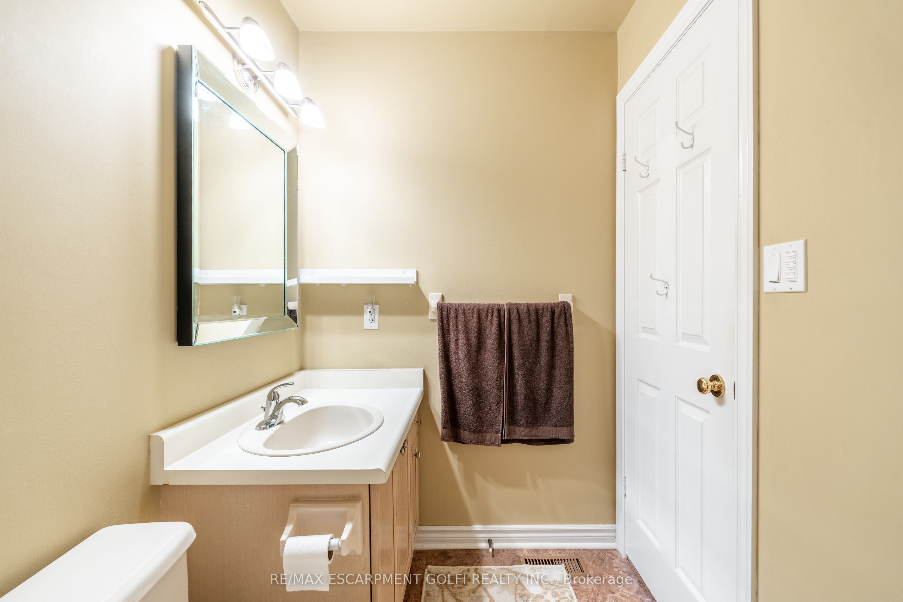 53 Myrtle Avenue Property Photo 22
