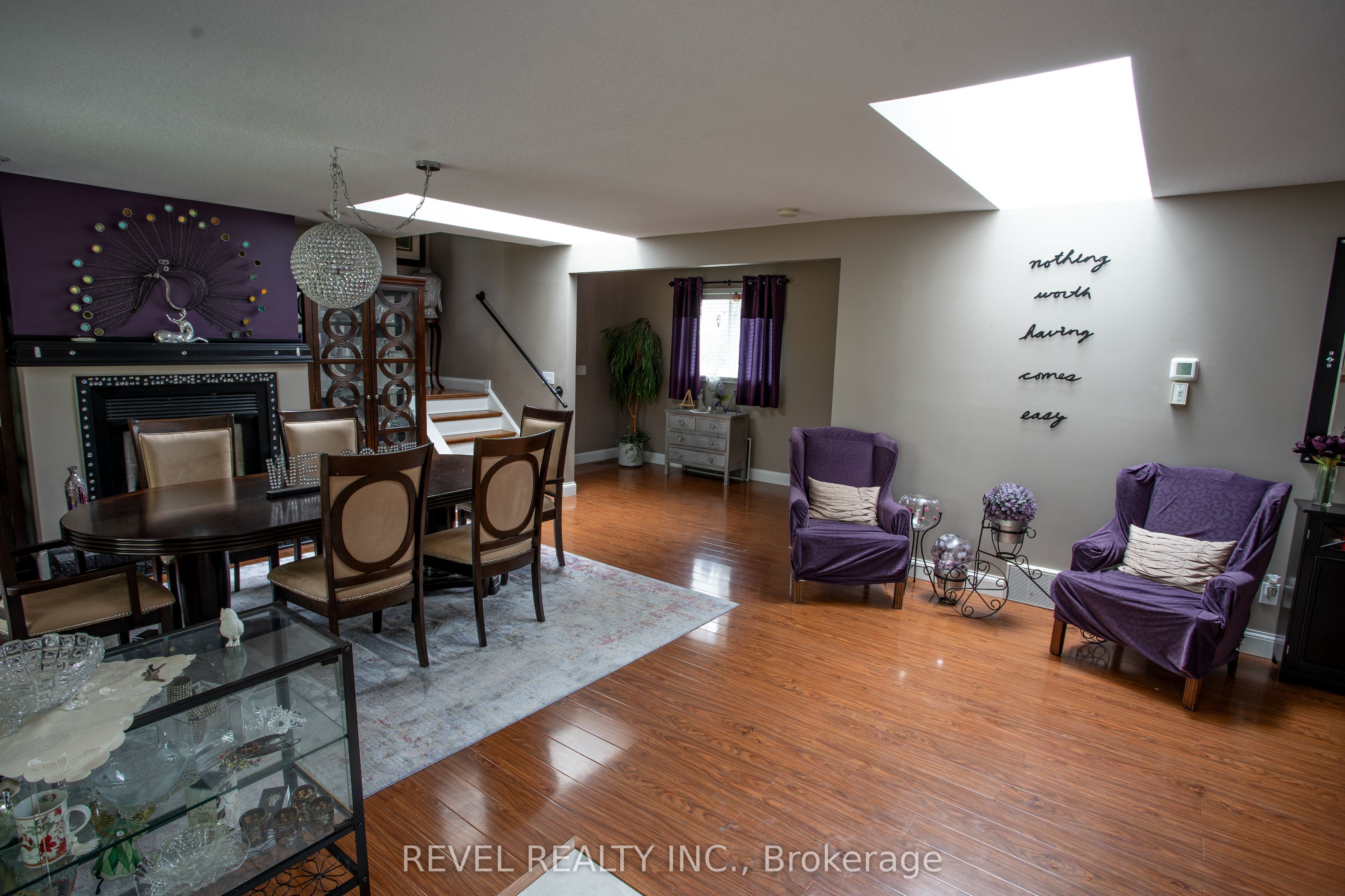 403 Apache Street Property Photo 3