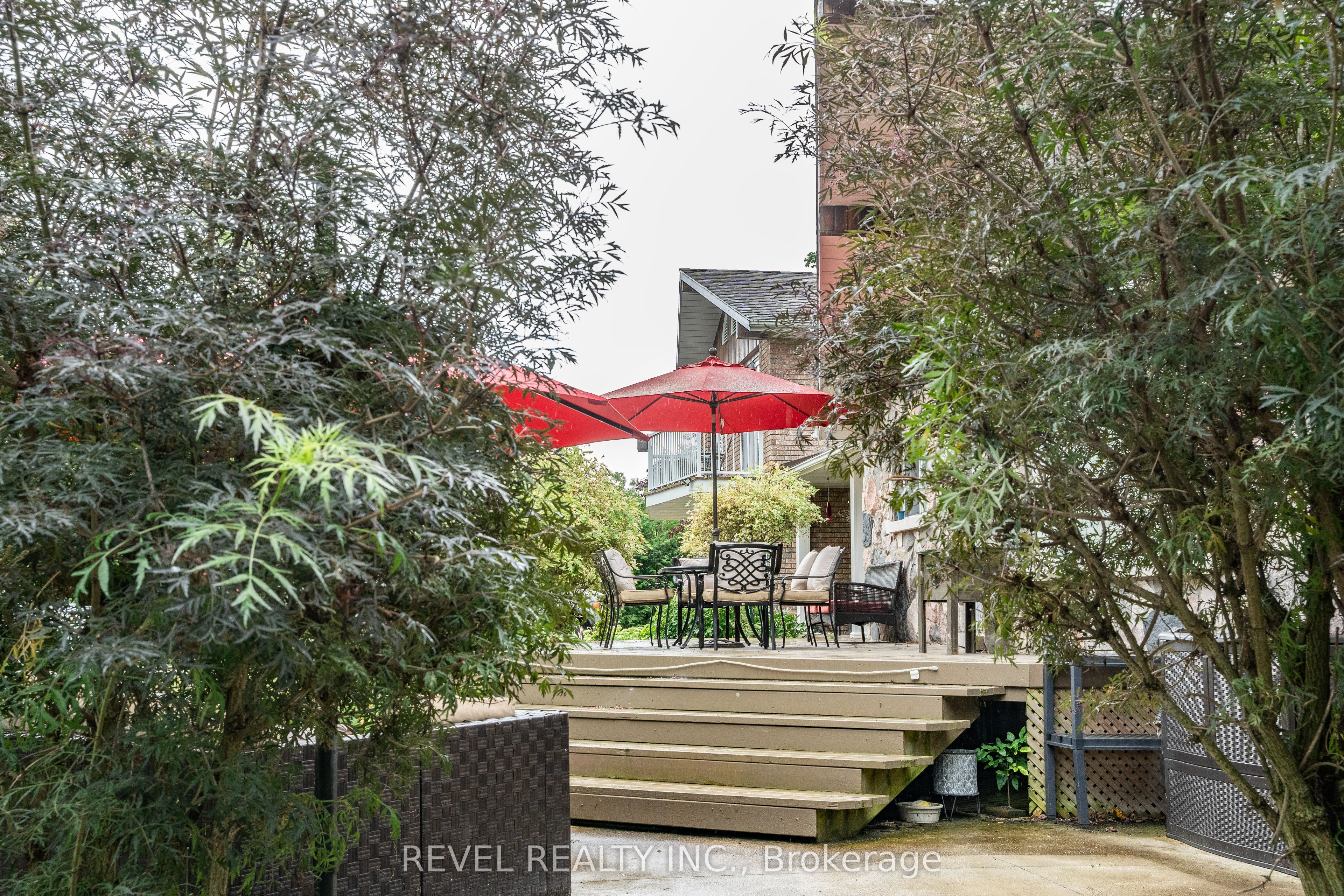 403 Apache Street Property Photo 10