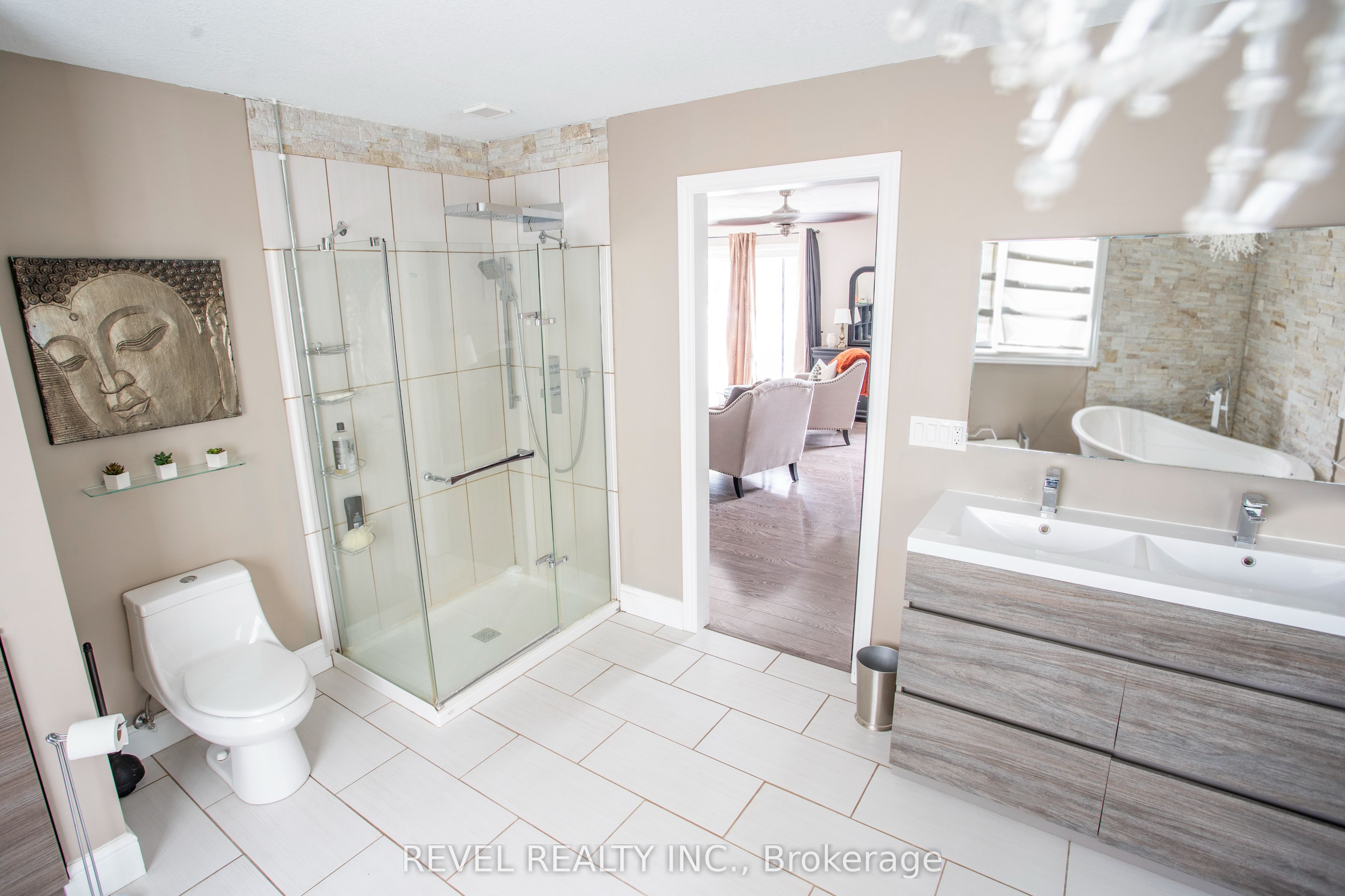403 Apache Street Property Photo 20