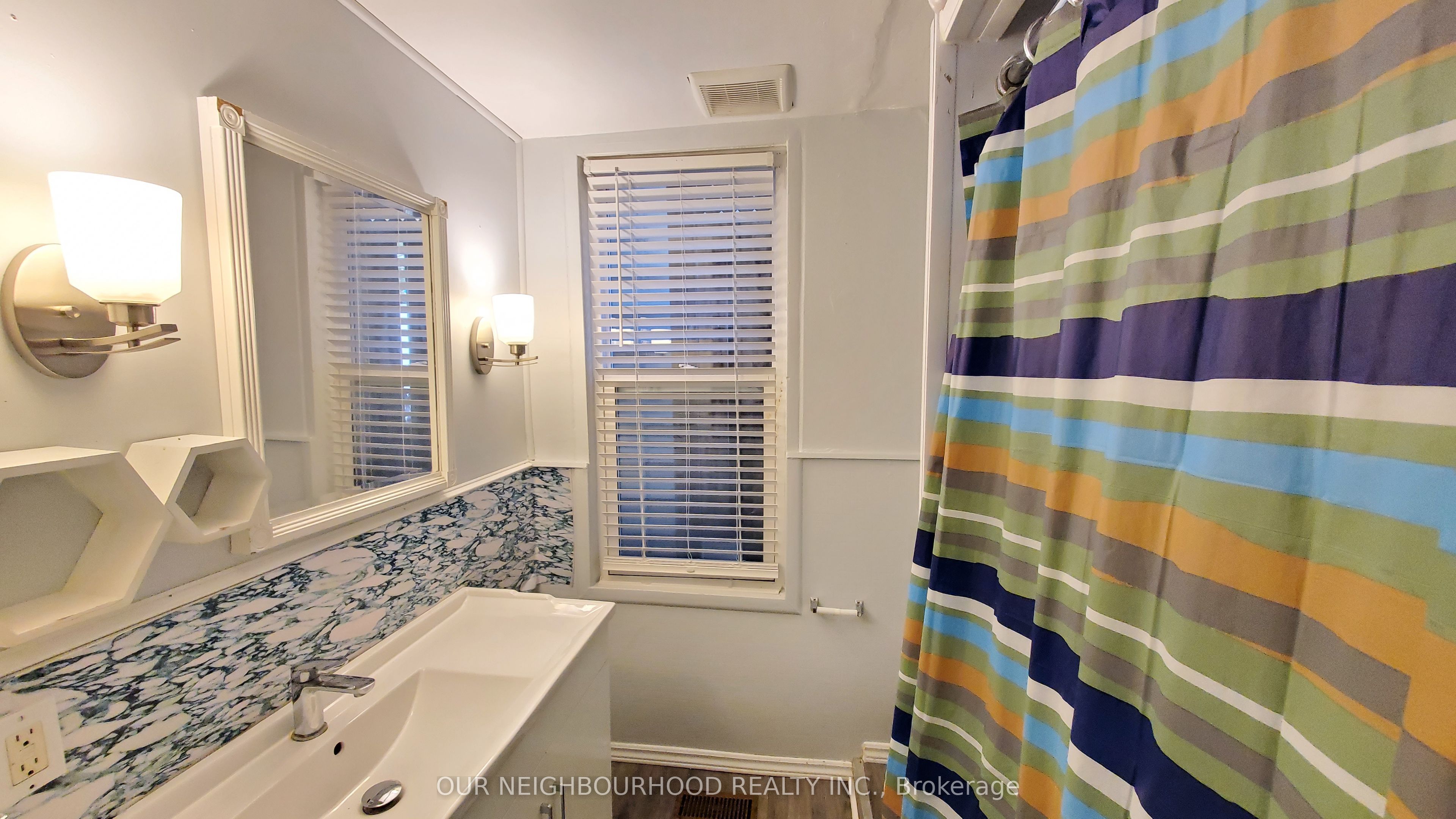 632 Union Street Property Photo 5