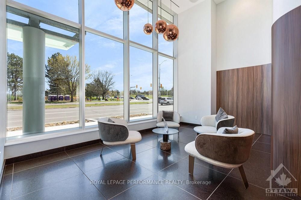 #2508 - 805 Carling Avenue Property Photo 4