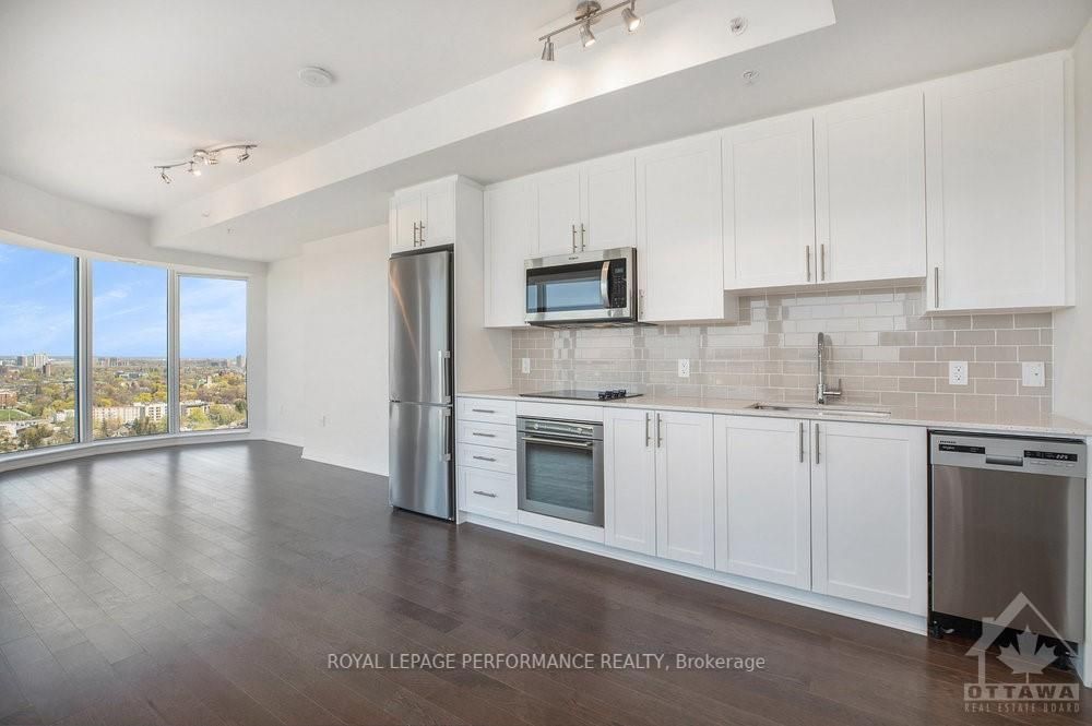 #2508 - 805 Carling Avenue Property Photo 6