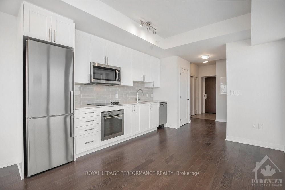 #2508 - 805 Carling Avenue Property Photo 8