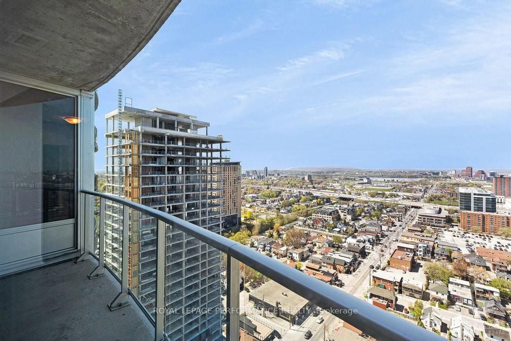 #2508 - 805 Carling Avenue Property Photo 21