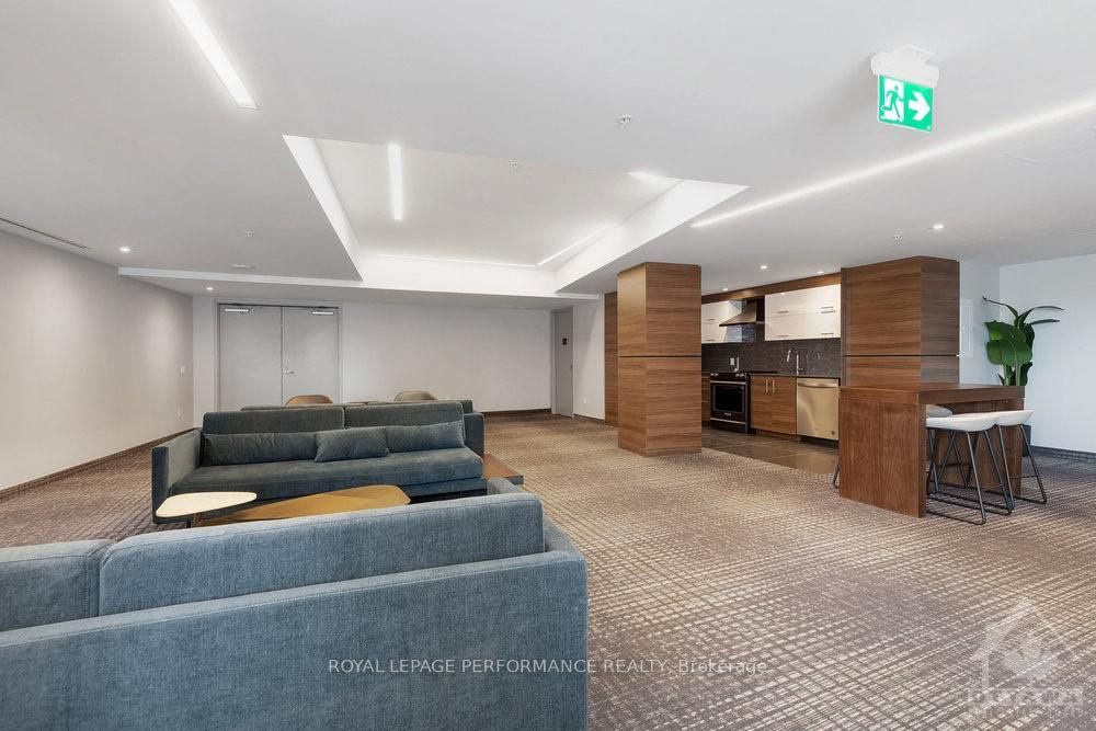 #2508 - 805 Carling Avenue Property Photo 24