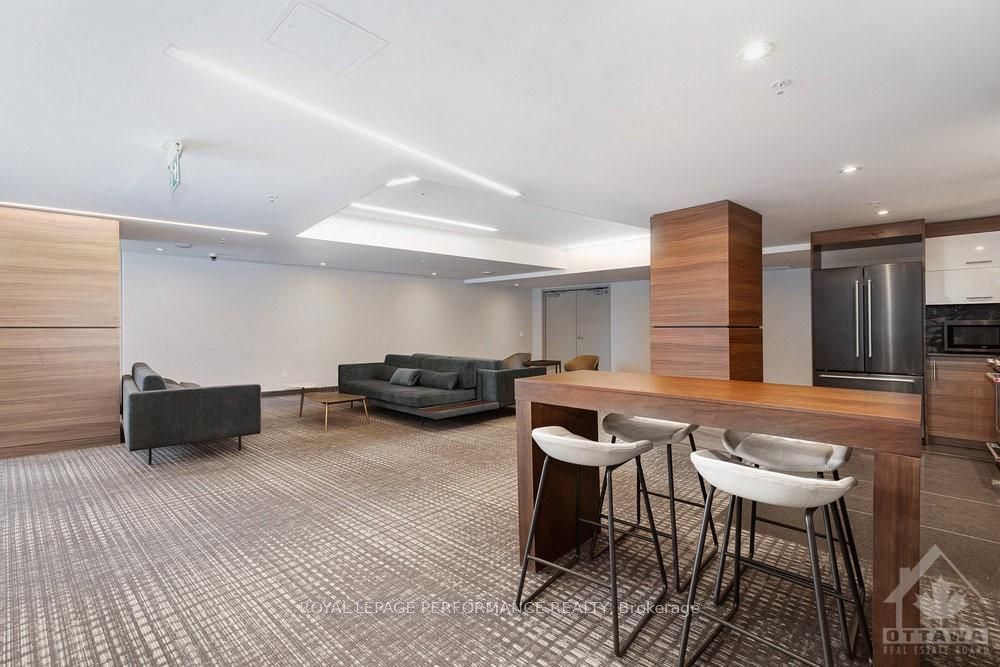 #2508 - 805 Carling Avenue Property Photo 25