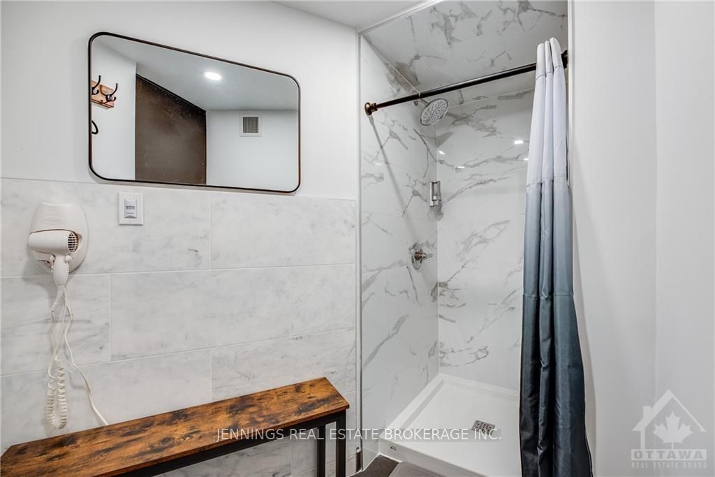 #105 - 141 Laurier West Avenue Property Photo 11