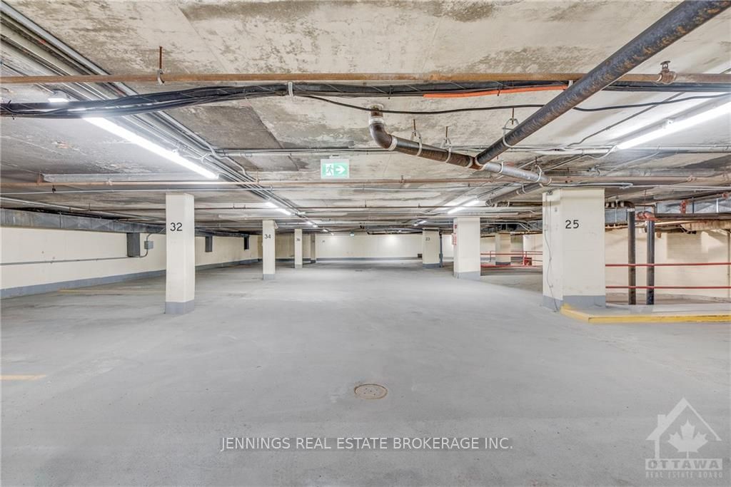 #702 - 141 Laurier West Avenue Property Photo 8