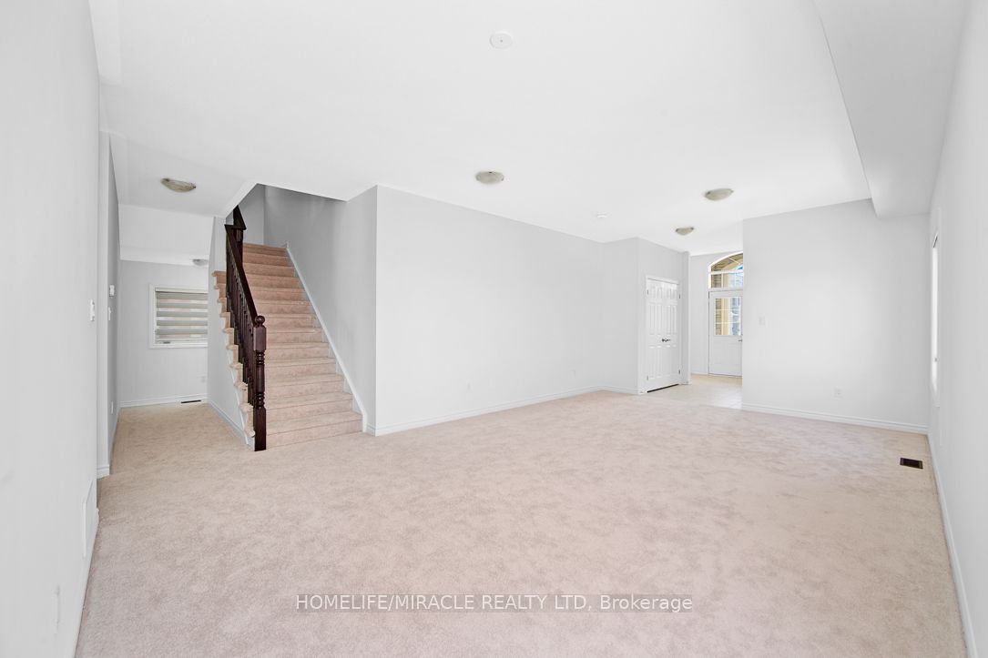 34 Flagg Avenue Property Photo 5