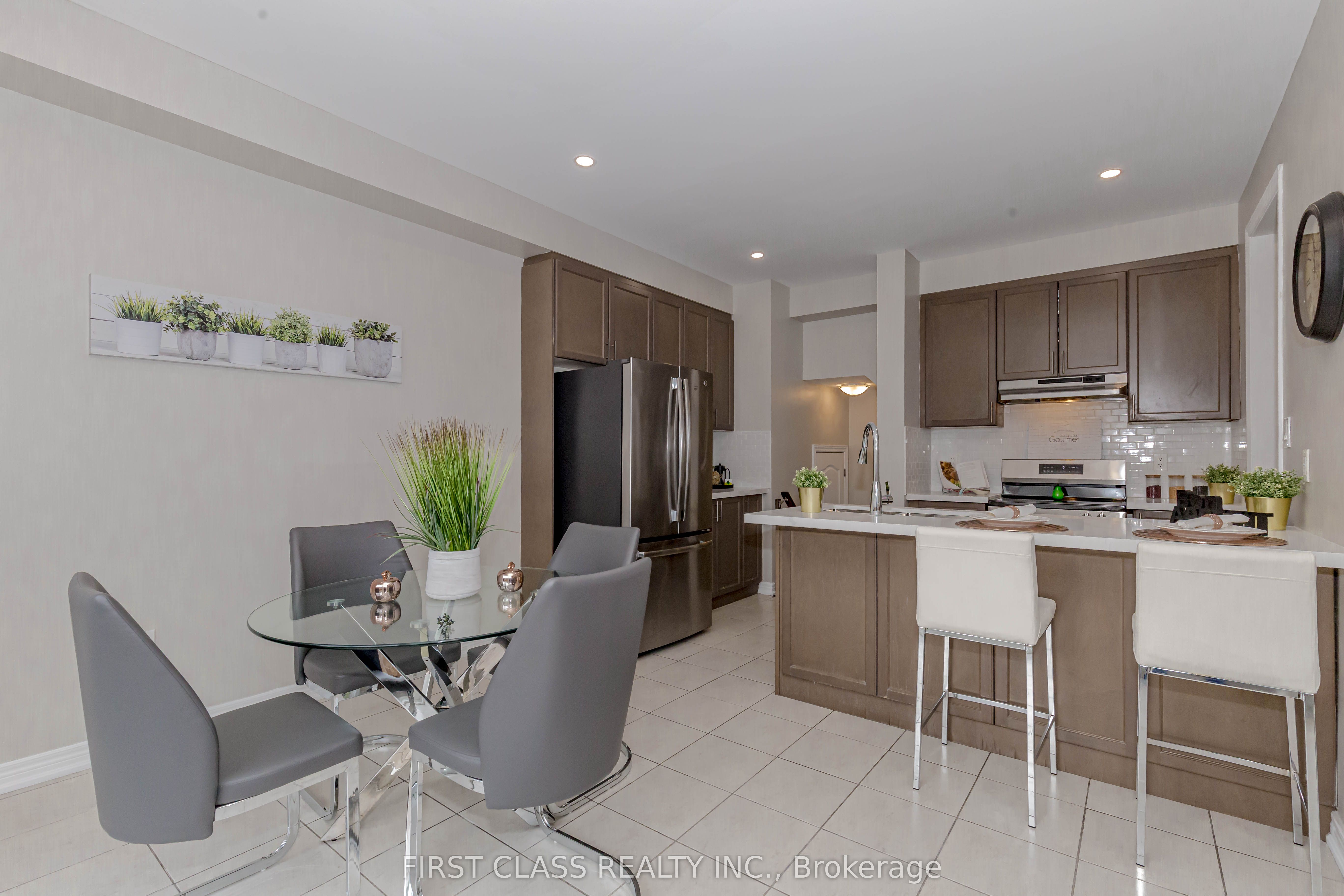 24 Weatherall Avenue Property Photo 17