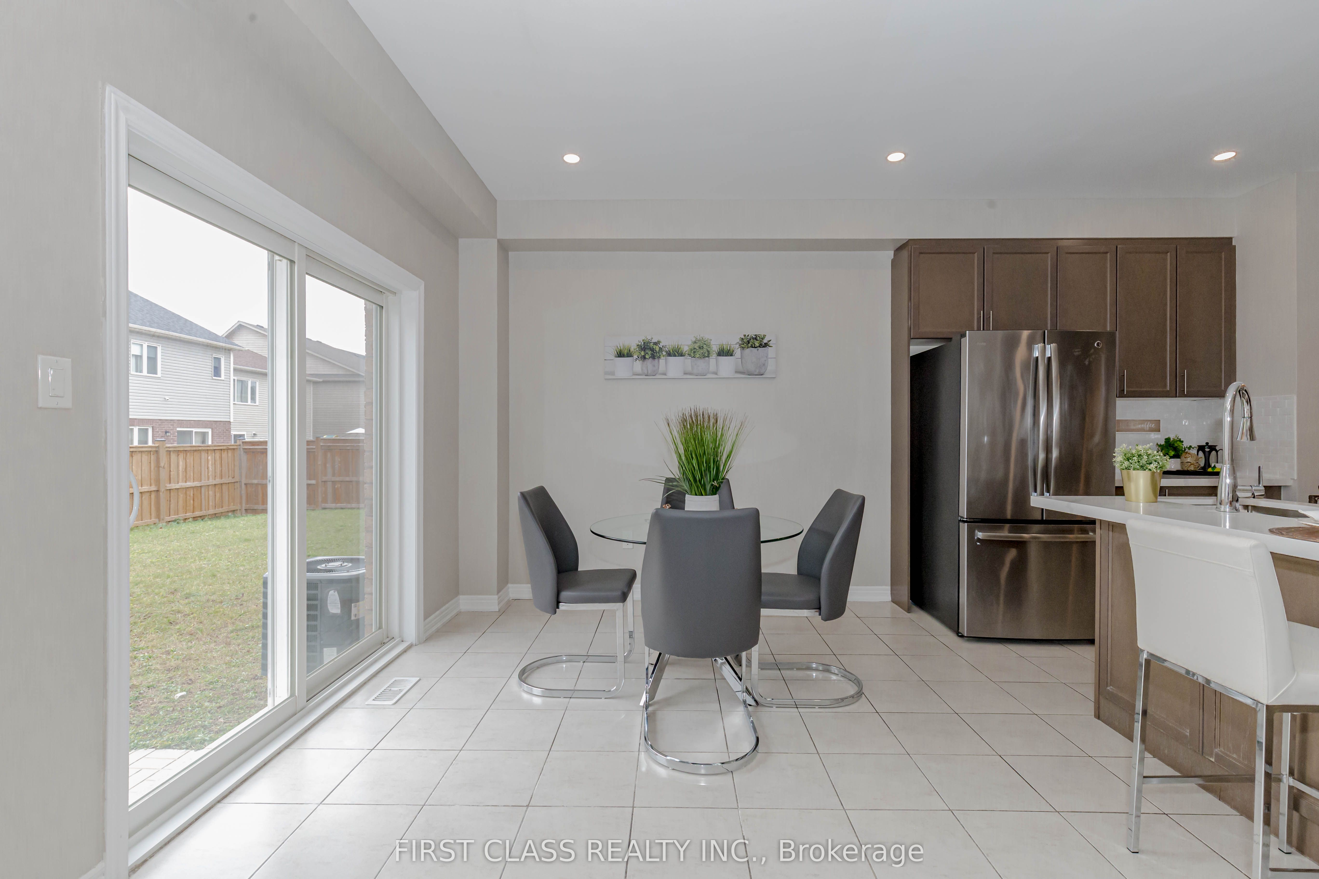 24 Weatherall Avenue Property Photo 18