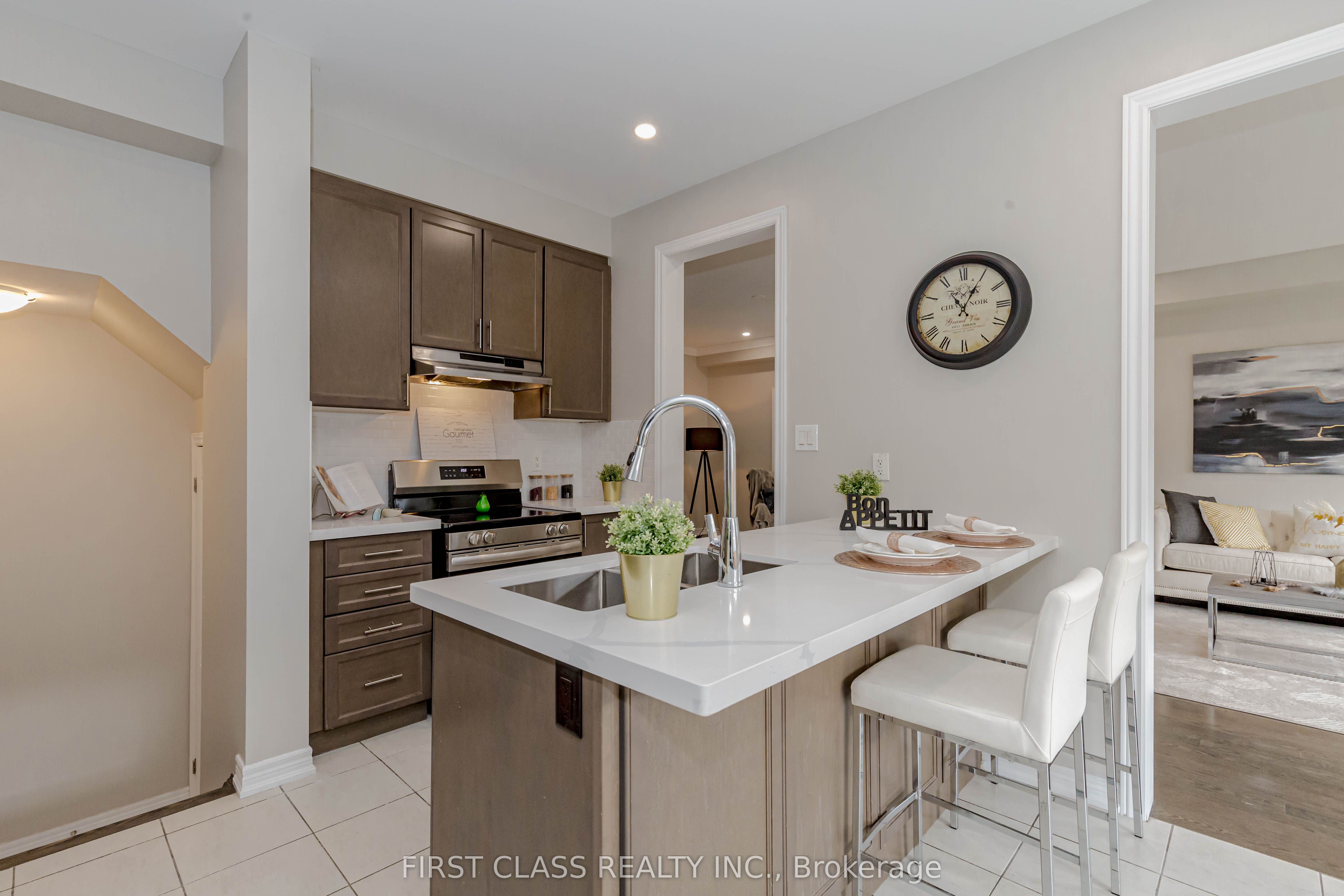 24 Weatherall Avenue Property Photo 21