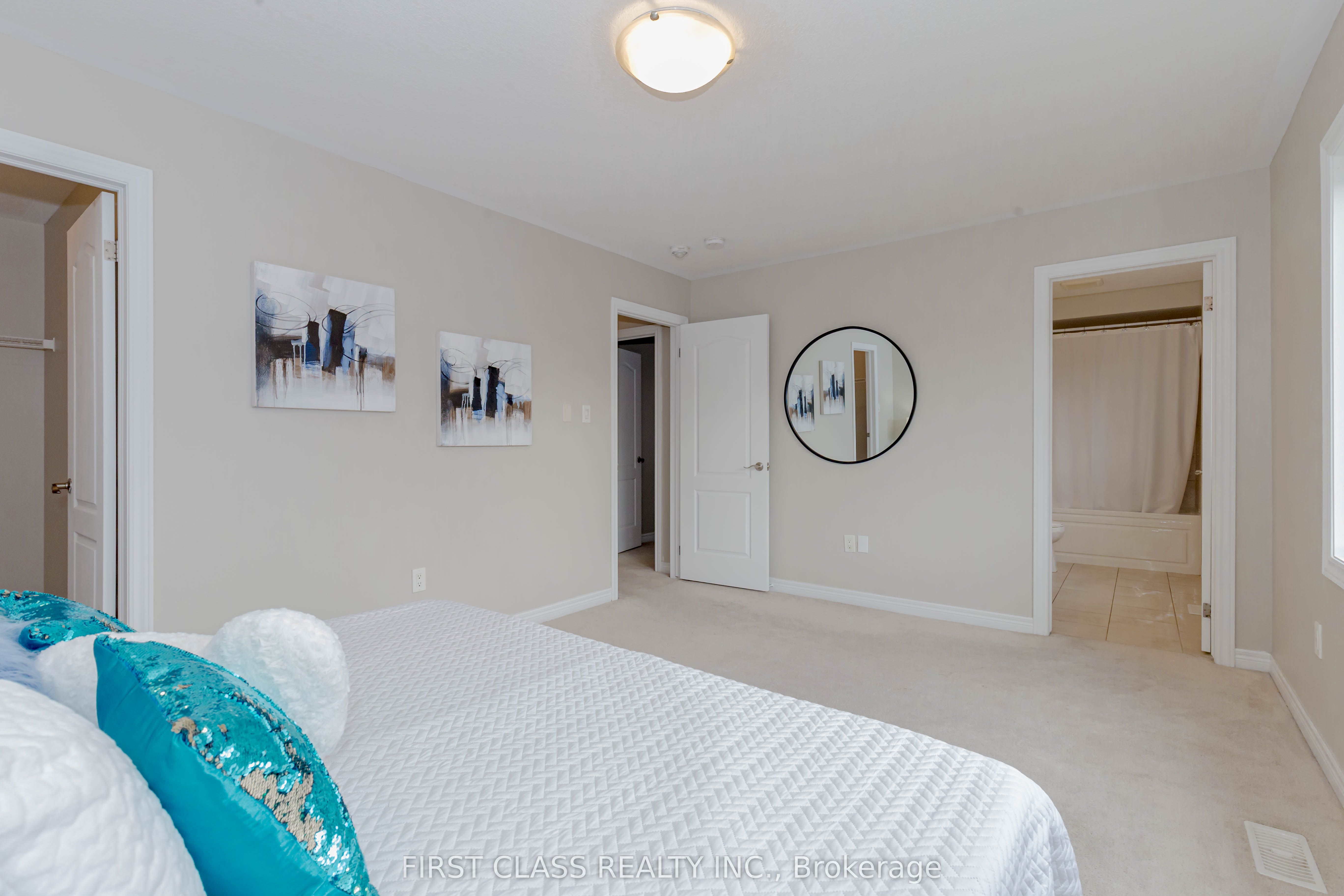 24 Weatherall Avenue Property Photo 28