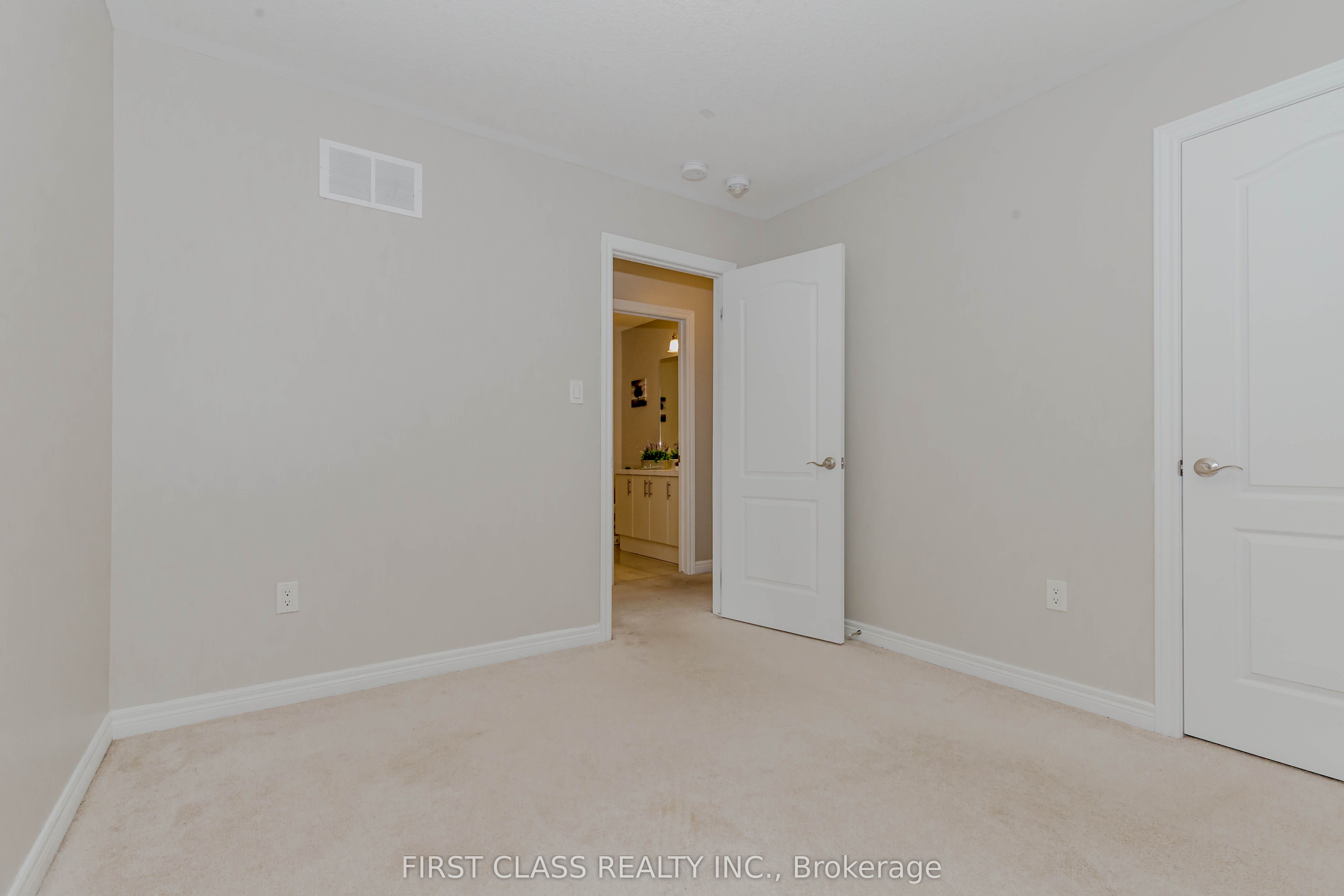 24 Weatherall Avenue Property Photo 32