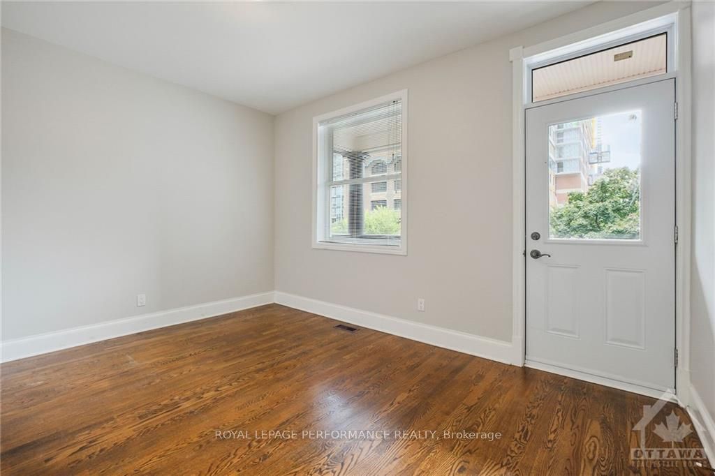123 York Street Property Photo 11