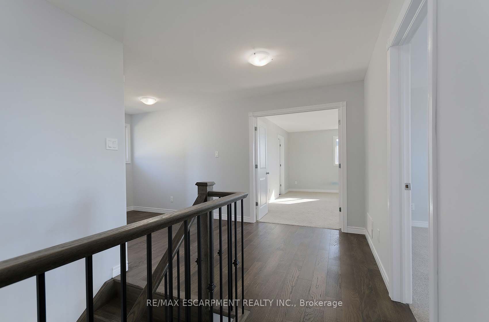 901 Bamford Terrace Property Photo 14