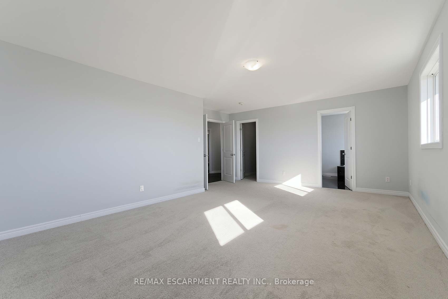 901 Bamford Terrace Property Photo 15