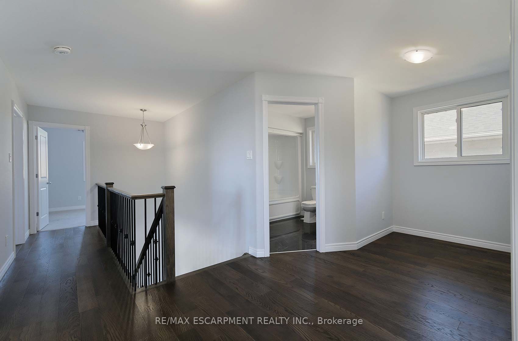 901 Bamford Terrace Property Photo 20