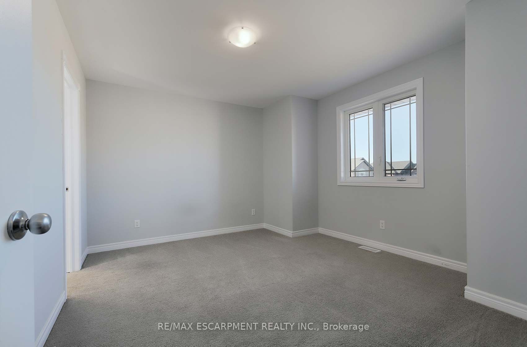 901 Bamford Terrace Property Photo 23