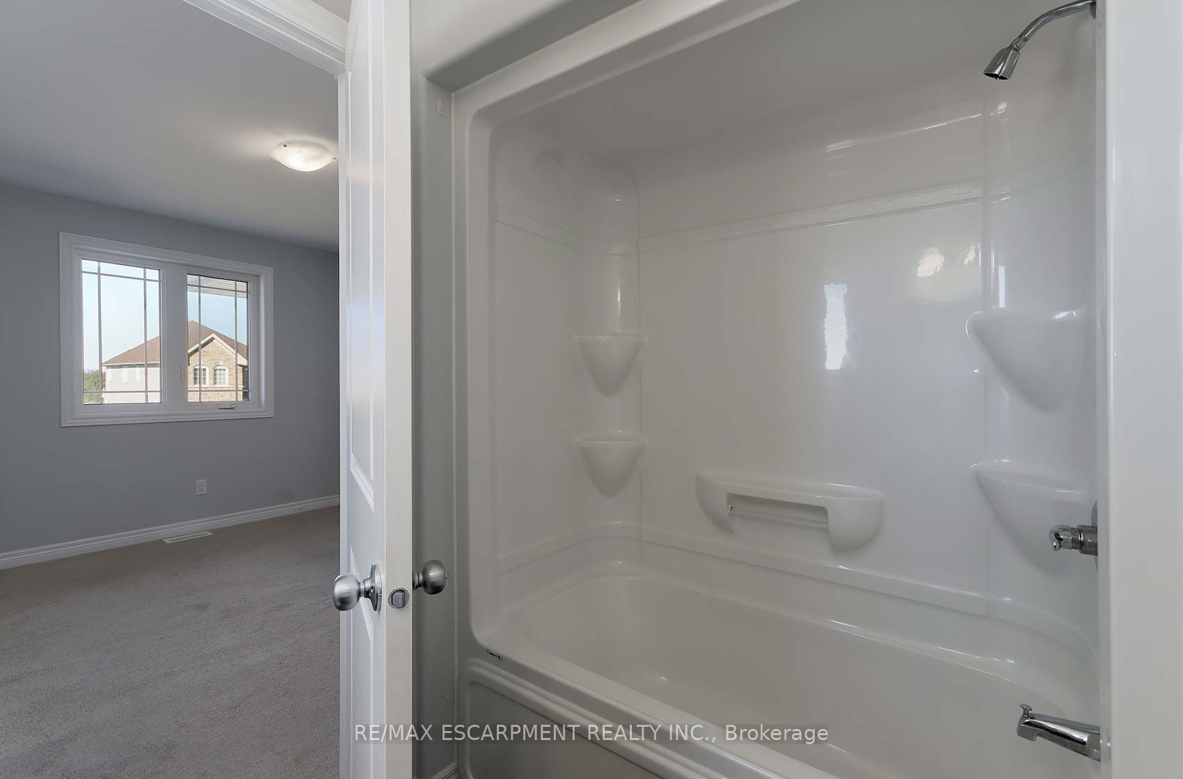 901 Bamford Terrace Property Photo 26
