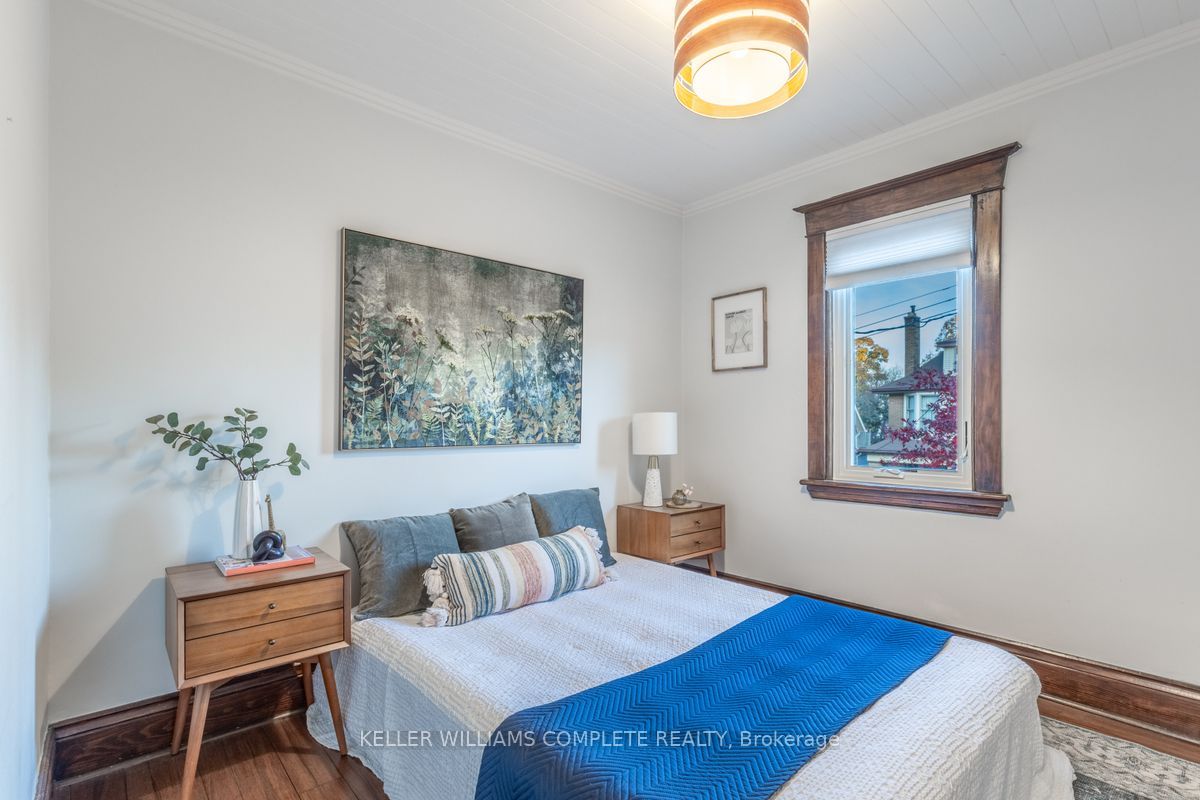 86 Eastbourne Avenue Property Photo 20